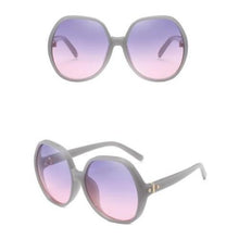 Load image into Gallery viewer, Farrah
